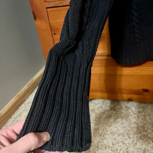 Women's Lands End Cable Knit Turtleneck Sweater - Picture 4 of 6